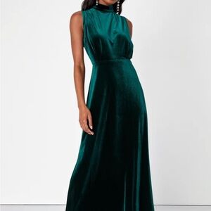 Lulu's Classic Elegance Emerald Velvet Sleeveless Mock Neck Maxi Dress